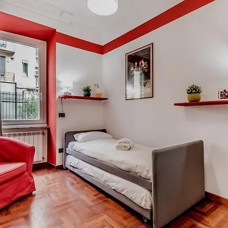 Casa Del Borgo Elegant 200 M From The Vatican 8/pax Apartment